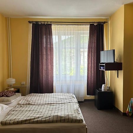 Hotel Diamant Karlowe Wary Zewnętrze zdjęcie