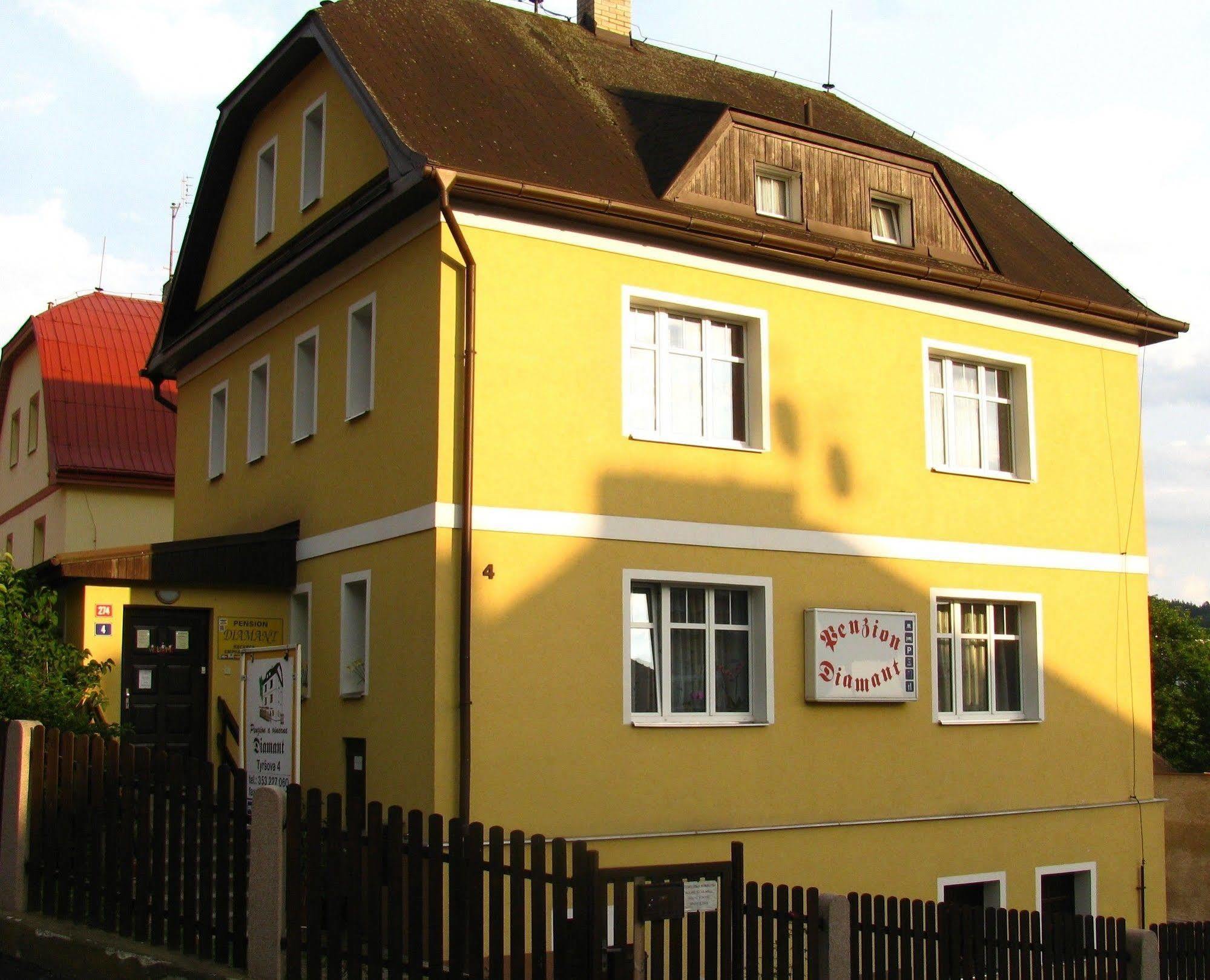 Hotel Diamant Karlowe Wary Zewnętrze zdjęcie